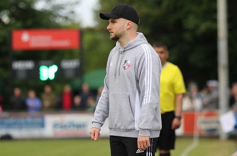 Johannes Bauer wird im Sommer die SG Weißenbrunn/Theisenort in Richtung Lettenreuth verlassen. Zuvor hat er aber mit seinem Team noch eine „Mission“ zu erfüllen. Johannes Bauer wird im Sommer die SG Weißenbrunn/Theisenort in Richtung Lettenreuth verlassen. Zuvor hat er aber mit seinem Team noch eine „Mission“ zu erfüllen.