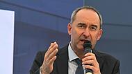 Hubert Aiwanger sieht viel Potential im Cleantech Innovation Park.
