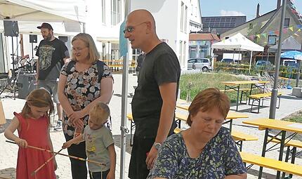 An den Spielstationen konnten sich die Kinder und ihre Eltern abwechslungsreich besch&auml;ftigen.