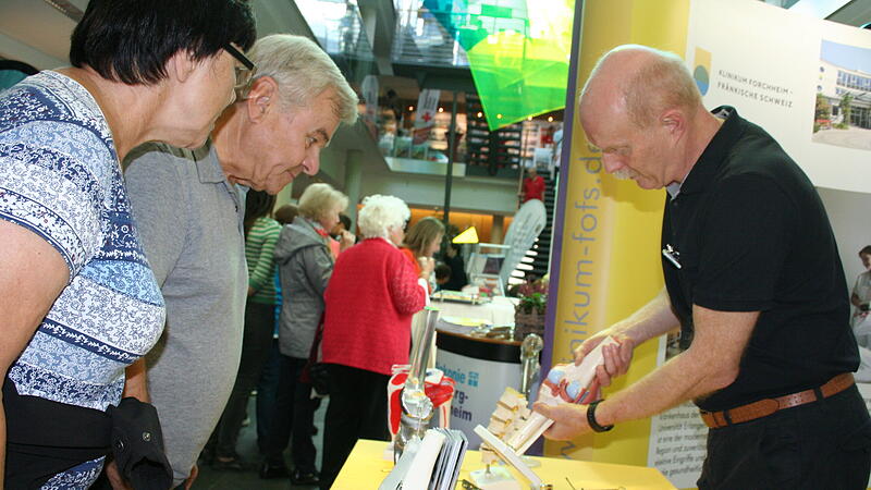 Bei der Gesundheits- und Seniorenmesse AktiFit + SenioFit am 26. Oktober im Klinikum Forchheim werden wieder zahlreiche Mediziner und Experten informieren.