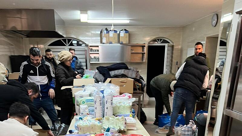 Unter den Spenden sind auch Nahrung und Hygieneartikel.Forchheim & Fränkische Schweiz