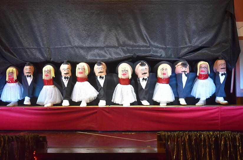 Höhepunkt des Abends war das Knieballett.