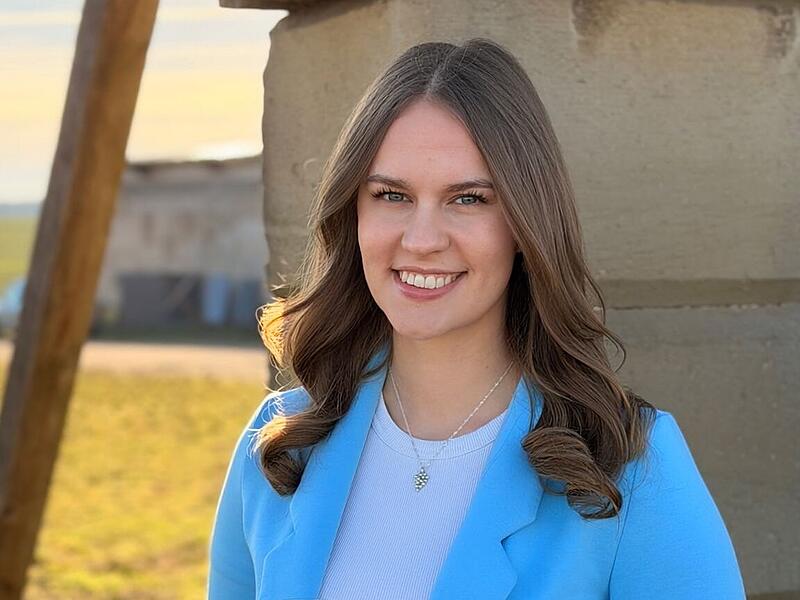 Bewerberin zur Fr&auml;nkischen Weink&ouml;nigin - Angelina Seiler