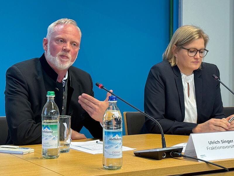 Pressekonferenz der AfD-Landtagsfraktion nach Herbstklausur Pressekonferenz der AfD-Landtagsfraktion nach Herbstklausur