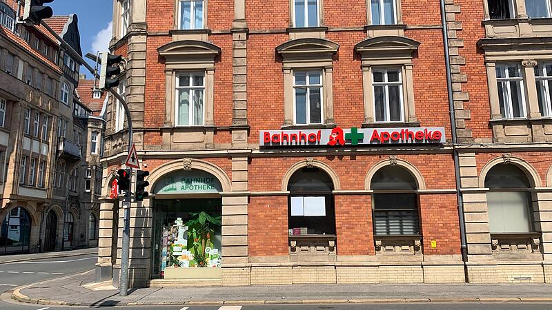Aus f&uuml;r traditionsreiche Apotheke in Coburg: Die Bahnhof-Apotheke schlie&szlig;t.