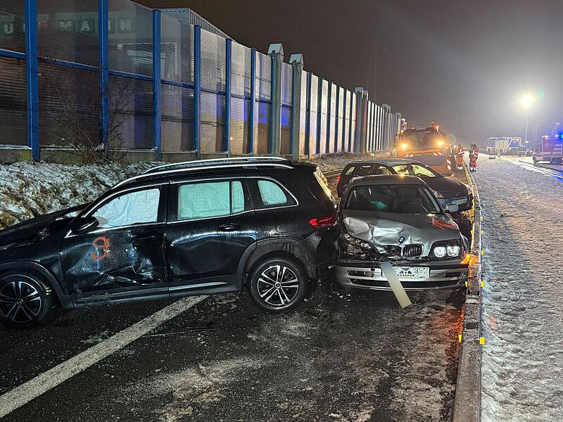 Massenkarambolage mit mehreren Verletzten in Oberfranken