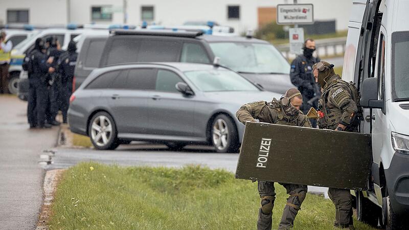 Gr&ouml;&szlig;erer Polizeieinsatz in der Oberpfalz