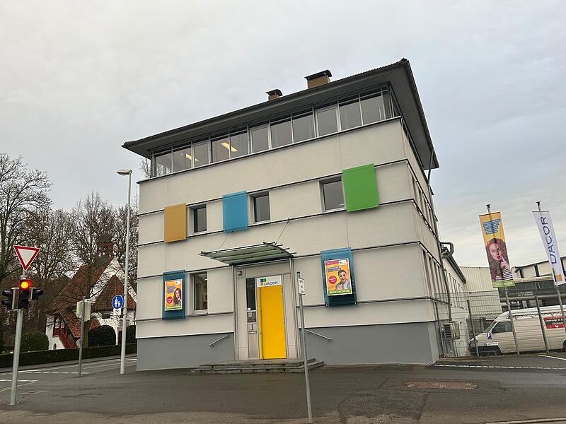 S&Uuml;C Dacor hat seinen Sitz im ehemaligen Geb&auml;ude der Firma Dietze & Schell in der Karchestra&szlig;e/Ecke Max-Brose-Stra&szlig;e in Coburg.
