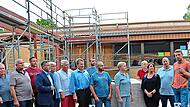 m Innenhof der Grundschule wird noch gebaut. Der Zwischentrakt ist abgerissen worden. Gabi Bertram m Innenhof der Grundschule wird noch gebaut. Der Zwischentrakt ist abgerissen worden. Gabi Bertram