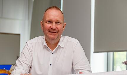 Peter Kaiser Forchheim FachplanerForchheim & Fränkische Schweiz Peter Kaiser, Geschäftsführer der Forchheimer Firma Kaiser-Amm TGA Planung 4.0, gehört zu den umtriebigsten Fachplanern in Deutschland – vor allem beim Thema digitale Planung. Warum es eigentlich gar nicht mehr ohne geht und welche Stolpersteine es noch gibt.