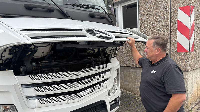 Henrik Voigt von der Hemhofener Spedition Pohl setzt noch voll auf den Diesel-Lkw. Elektrische Lastwagen könnten aktuell noch nicht mithalten, so seine Erfahrung.