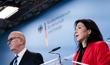 Wirtschaftsministerin Reiche und Ministerpr&auml;sident Woidke