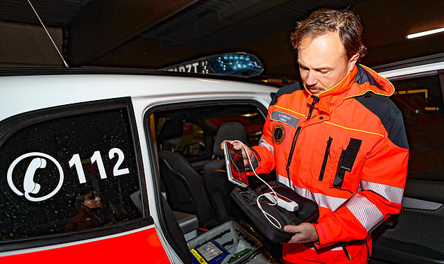Verein für Notfallmedizin Bamberg braucht mobiles UltraschallgerätVerein für Notfallmedizin Bamberg braucht mobiles Ultraschallgerät Verein für Notfallmedizin Bamberg braucht mobiles UltraschallgerätVerein für Notfallmedizin Bamberg braucht mobiles Ultraschallgerät