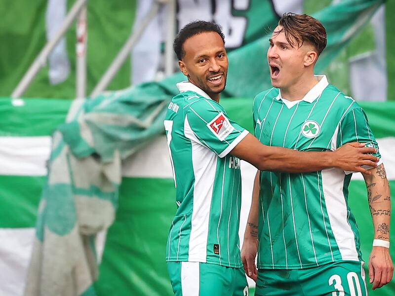 Felix Klaus (r) und Julian Green (l)