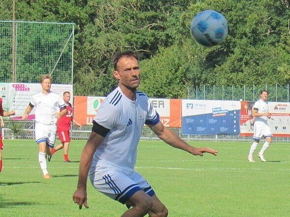 Ex-Skispringer Sven Hannawald ist passionierter Hobbykicker. Am 22. August kickt er beim Benefizspiel im Fuchsparkstadion mit. Ex-Skispringer Sven Hannawald ist passionierter Hobbykicker. Am 22. August kickt er beim Benefizspiel im Fuchsparkstadion mit.