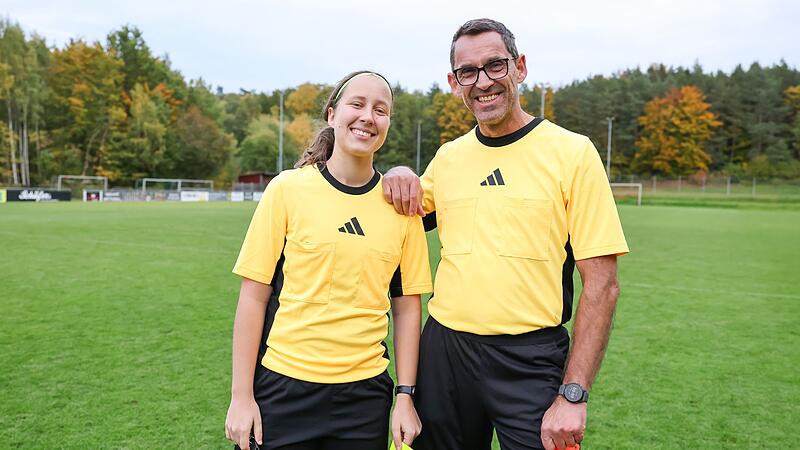 Außergewöhnliches Schiedsrichter-Duo: Tochter und Vater pfeifen