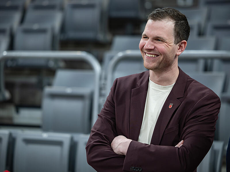 BMA365 Bamberg Baskets - Telekom Baskets Bonn Philipp Höhne ist seit fast sechs Jahren Geschäftsführer bei den BMA365 Bamberg Baskets.