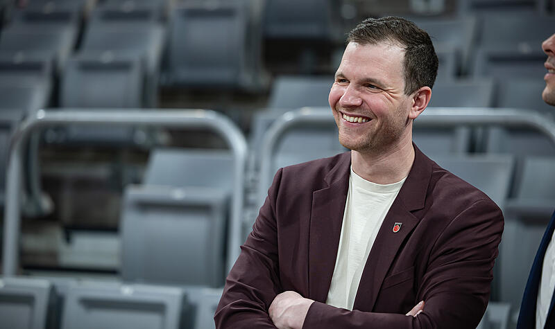 BMA365 Bamberg Baskets - Telekom Baskets Bonn Philipp Höhne ist seit fast sechs Jahren Geschäftsführer bei den BMA365 Bamberg Baskets.