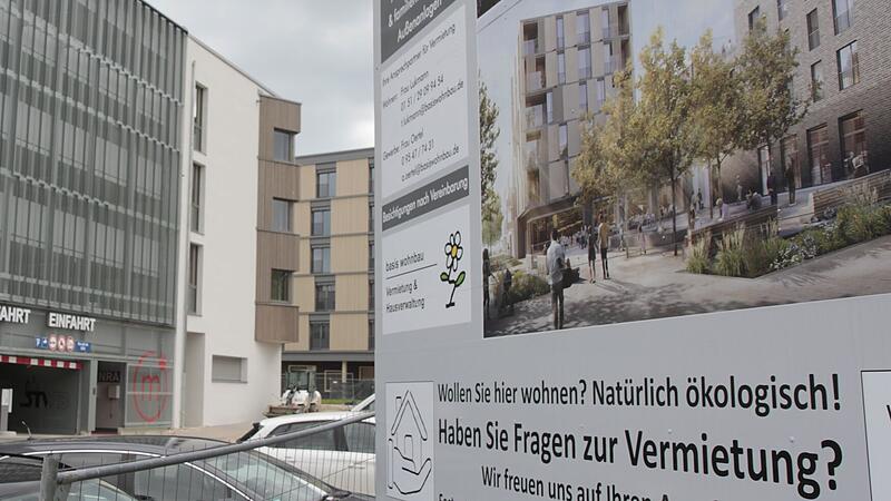 Die Lagarde-Anwohner k&ouml;nnen Begehrtes Wohnquartier, das trotz einiger gef&ouml;rderter Mietwohnungen nicht f&uuml;r jeden erschwinglich ist: Auf dem Lagarde-Campus soll ein durchmischtes Quartier zum Wohnen und Arbeiten entstehen. sich beispielsweise in diesem Parkhaus einen Stellplatz mieten. Kostenpunkt: 96,90 pro Monat.