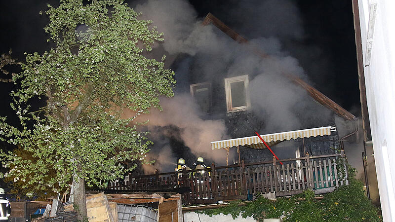 Wohnhausbrand in Untersiemau: Eine Person verletzt