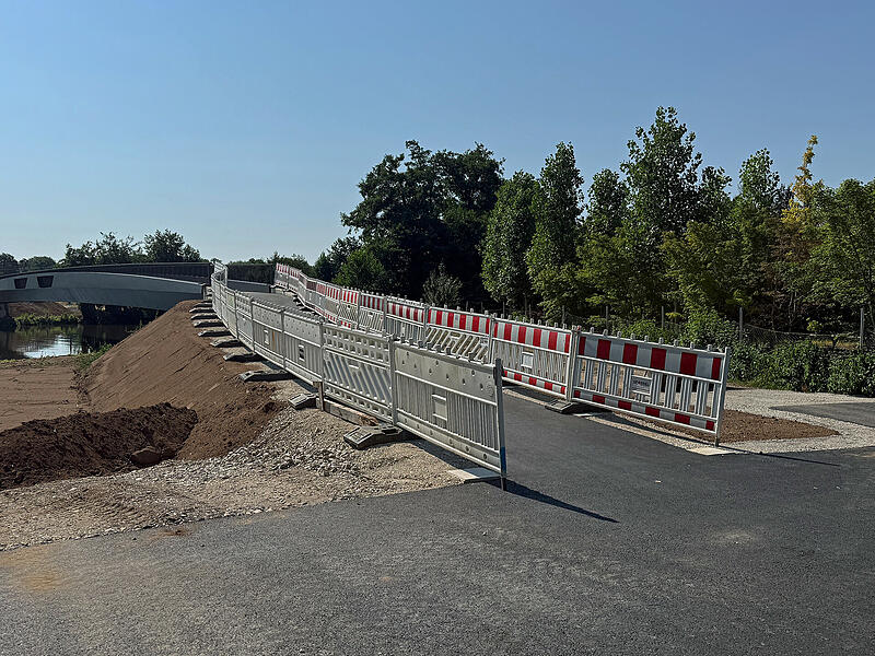 Einweihung Regnitzbrücke HausenEinweihung Regnitzbrücke Hausen Einweihung Regnitzbrücke HausenEinweihung Regnitzbrücke Hausen