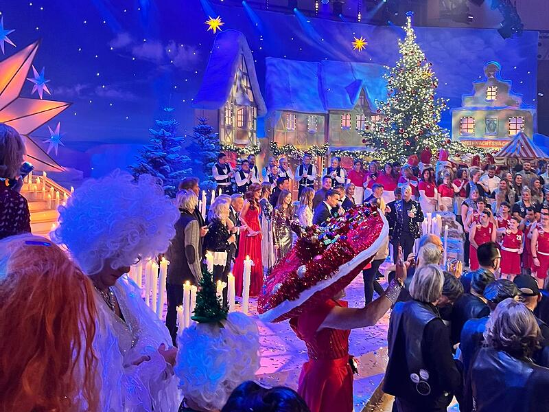 Abschluss Adventsshow SilbereisenForchheim & Fr&auml;nkische Schweiz