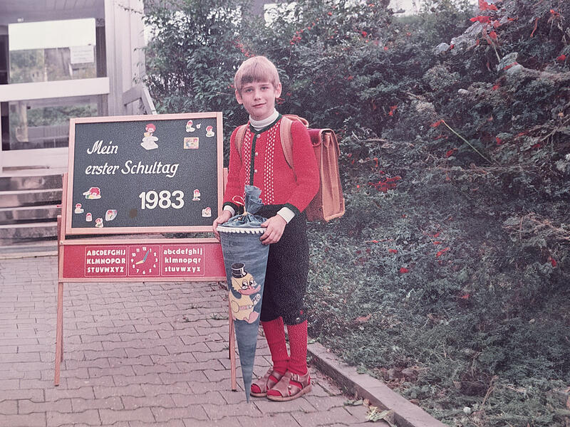1983 wurde Hermann Ulm in Mittelehrenbach eingeschult.