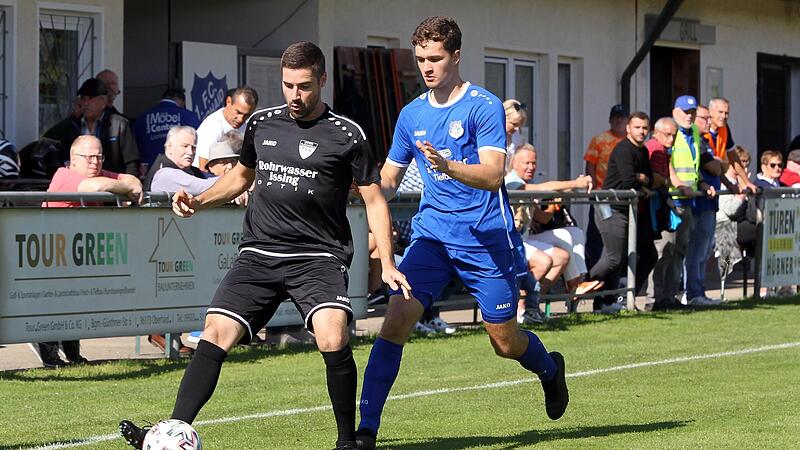 Wieder eine Niederlage: Lucas Schmitt (r.) und der FC Oberhaid haben gegen den TSV Unterpleichfeld mit 1:3 verloren.