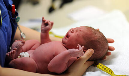 Seit mehr als zehn Jahren gibt es die M&ouml;glichkeit der vertraulichen Geburt in Bamberg: Frauen k&ouml;nnen ihr Kind so anonym zur Welt bringen. In Bamberg unterst&uuml;tzt Betroffene unter anderem die Beratungsstelle f&uuml;r Schwangere &bdquo;Donum Vitae Bamberg&ldquo;.