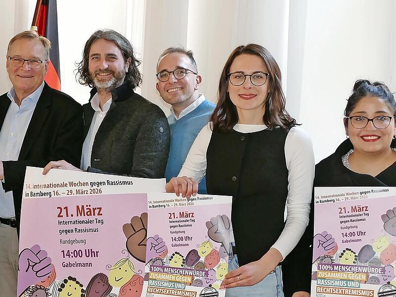 Die MiB-Vorsitzenden, der Oberb&uuml;rgermeister und Kooperationspartner stellten die Inhalte der Internationalen Wochen gegen Rassismus vor.