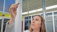 Katarina Pecic forscht an der Hochschule Coburg an einer neuen Krebstherapie.