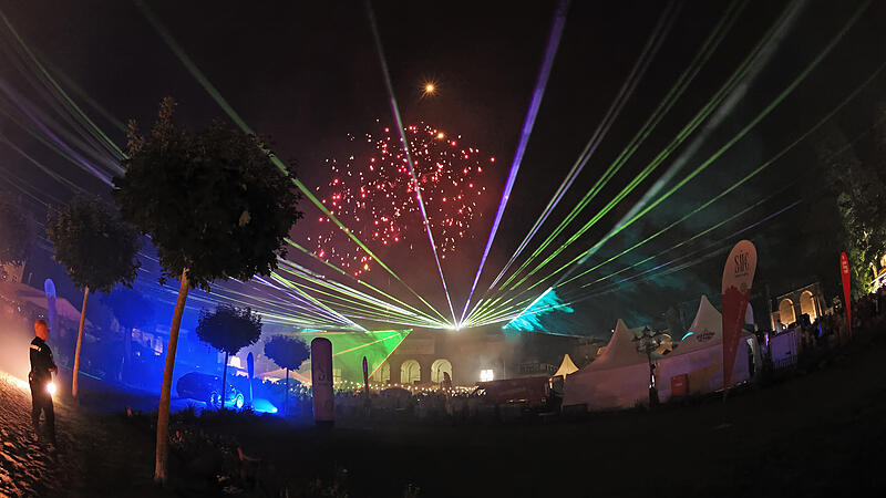 Feuerwerk beim Coburger Schlossplatzfest