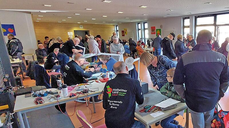 Das Reparaturcafé hat am Samstag, 15. November, wieder geöffnet.