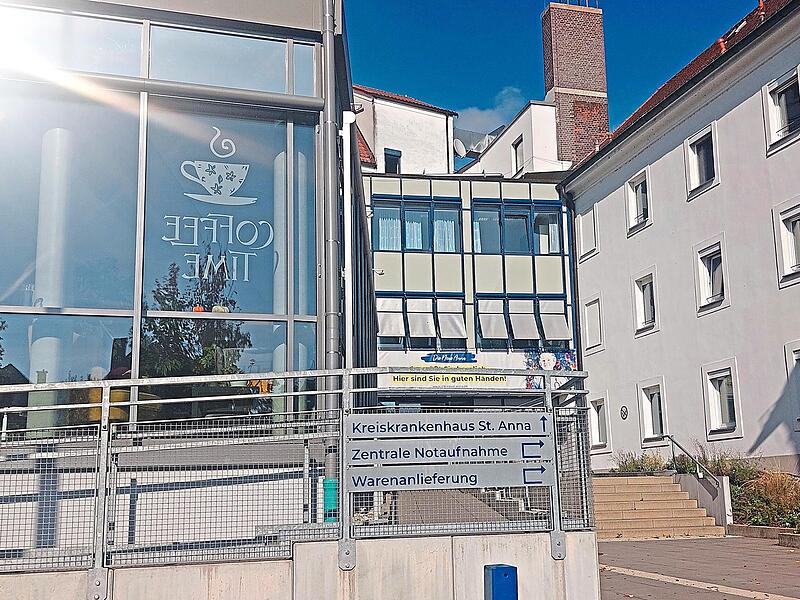 Die neuesten Zahlen für den jährlichen kommunalen Finanzausgleich bescheinigen dem Landkreis ein höheres Haushaltsdefizit, doch das Krankenhaus St. Anna in Höchstadt wirtschaftet solide. Die neuesten Zahlen für den jährlichen kommunalen Finanzausgleich bescheinigen dem Landkreis ein höheres Haushaltsdefizit, doch das Krankenhaus St. Anna in Höchstadt wirtschaftet solide.
