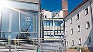 Die neuesten Zahlen f&uuml;r den j&auml;hrlichen kommunalen Finanzausgleich bescheinigen dem Landkreis ein h&ouml;heres Haushaltsdefizit, doch das Krankenhaus St. Anna in H&ouml;chstadt wirtschaftet solide. Sandra Buchwald