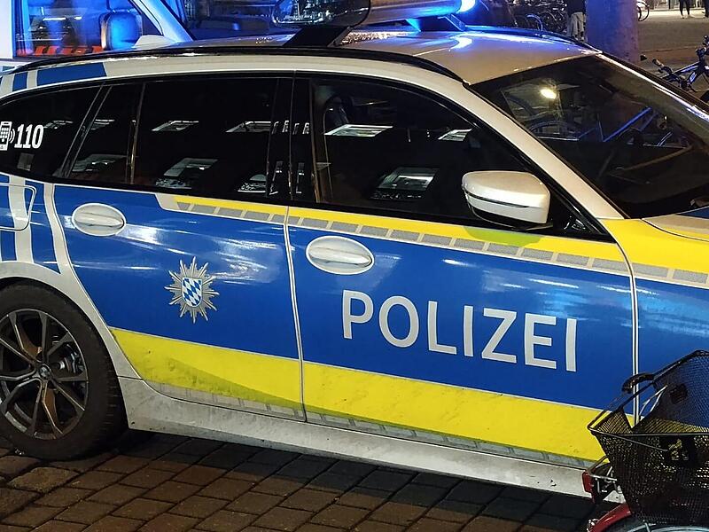 Polizei Wagen Nacht Bayern Polizei Wagen Nacht Bayern