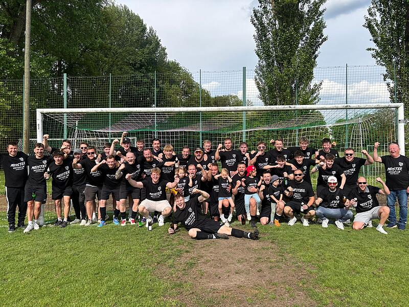 Nach einem Jahr wieder zur&uuml;ck in der Kreisliga: Die SG Niederf&uuml;llbach/Grub, der Meister in der Kreisklasse 1.