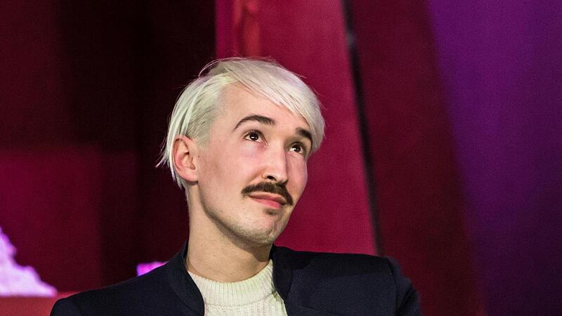 Neil Barry Moss In Rekordzeit hatte es Neil Barry Moss bis an die Spitze des Landestheaters Coburg geschafft. Doch bereits zwei Jahre nach seiner Ernennung zum Intendanten ist er diesen Posten jetzt auch schon wieder los.