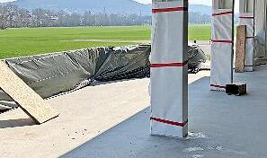 Am Turniergebäude in der Au wird zwei Wochen lang gearbeitet. Am Turniergebäude in der Au wird zwei Wochen lang gearbeitet.