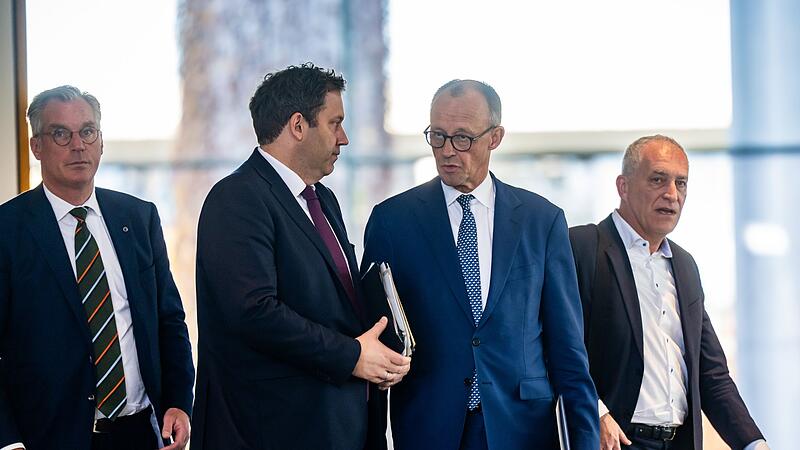 «Stahlgipfel» im Kanzleramt