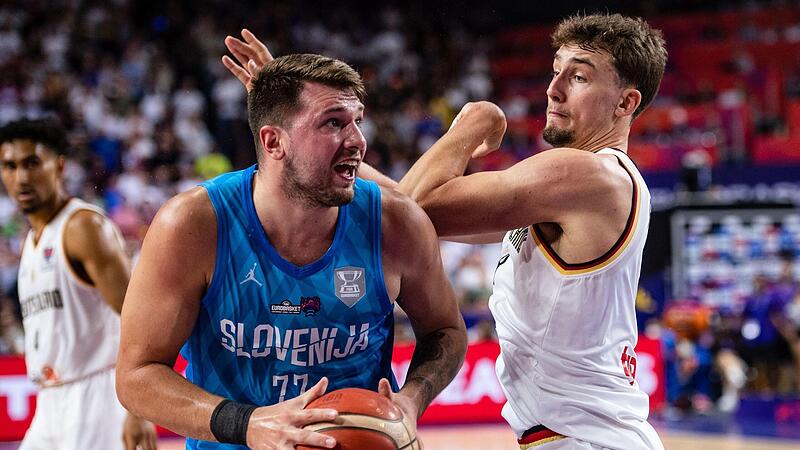 Der deutsche Shooting-Star Franz Wagner (rechts) stand klar im Schatten des slowenischen Topspielers Luka Doncic.