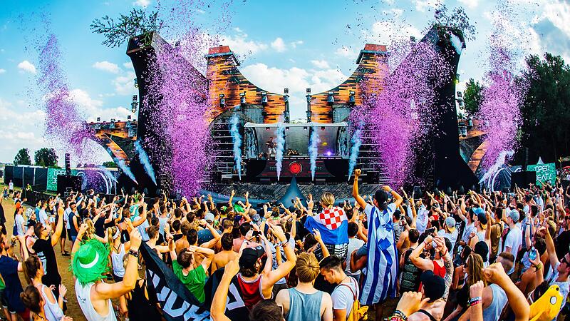 Bis zu 80.000 Fans elektronischer Musik besuchen Jahr für Jahr das Open-Beatz in Herzogenaurach.