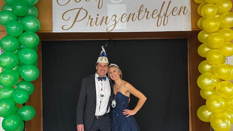 Magdalena und Michael Hudasch beim Prinzenpaar-Treffen in Tirschenreuth Magdalena und Michael Hudasch beim Prinzenpaar-Treffen in Tirschenreuth