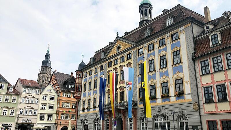 Im Coburger Rathaus wird zum Ende diesen Jahres eine strategisch sehr wichtige Stelle frei.