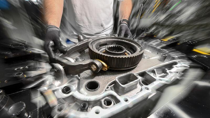 Arbeit an einem Getriebe