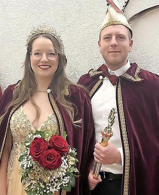 Das neue Prinzenpaar Jasmin I. und Lukas I. Das neue Prinzenpaar Jasmin I. und Lukas I.