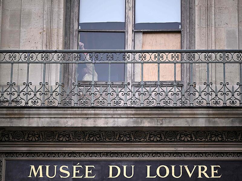 Nach Juwelendiebstahl im Louvre