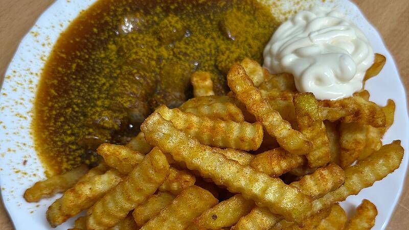 Ein Hit seit 30 Jahren: Die Currywurst in Sepp's Bistro Ein Hit seit 30 Jahren: Die Currywurst in Sepp's Bistro