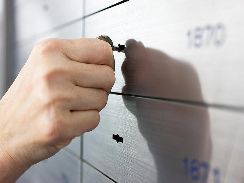 Schließfächer in einem Tresorraum einer Bank Schließfächer in einem Tresorraum einer Bank