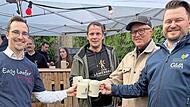 Ein Prost auf die Kerwa (v.l.): Erster B&uuml;rgermeister Nico Kauper, Braumeister Hans-G&uuml;nter Wirth, Zweiter B&uuml;rgermeister Ralf Olmesdahl und Dritter B&uuml;rgermeister Thomas Lay.
